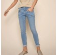 Naomi Scala Jeans