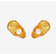Mini oyster earrings